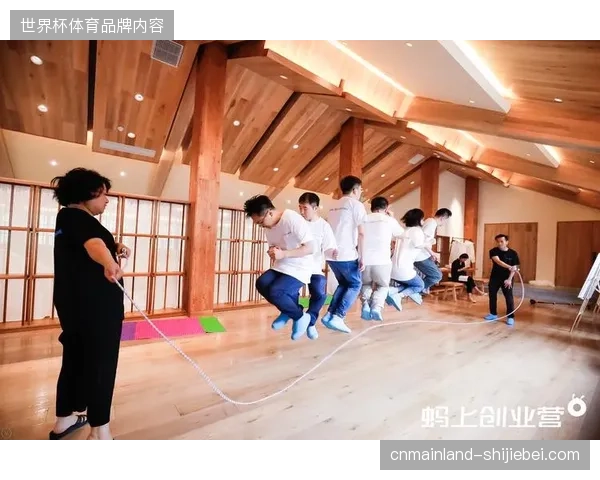 为什么顶尖赛事主办方纷纷拒绝单一直播采购，转而强压供应商承担场内保障责任？
